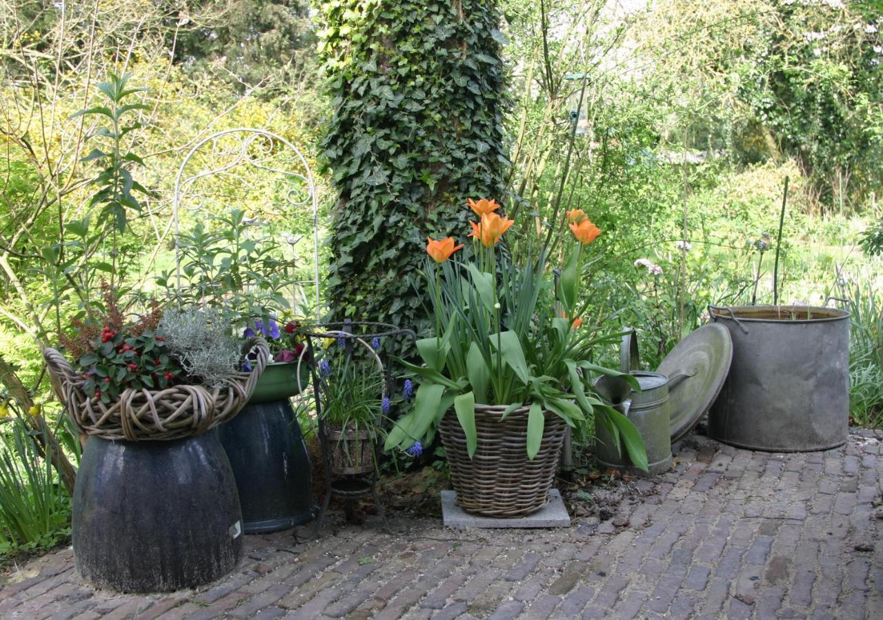 Huys En Hoff Aen Den Haspel *